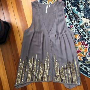 Sequined gray flowy top